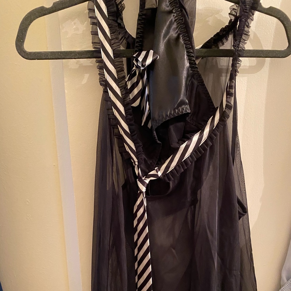 Lingerie set with cute tie detail